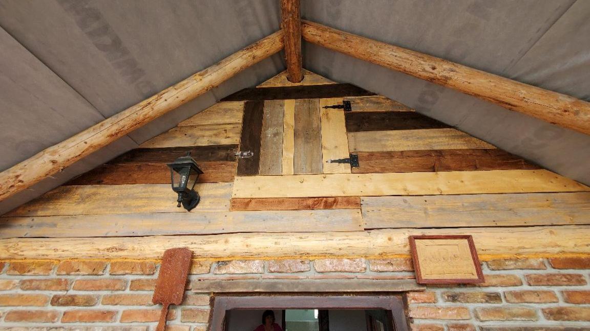 Casa Rustic Feher & Fekete Vendeghazak Совата Экстерьер фото