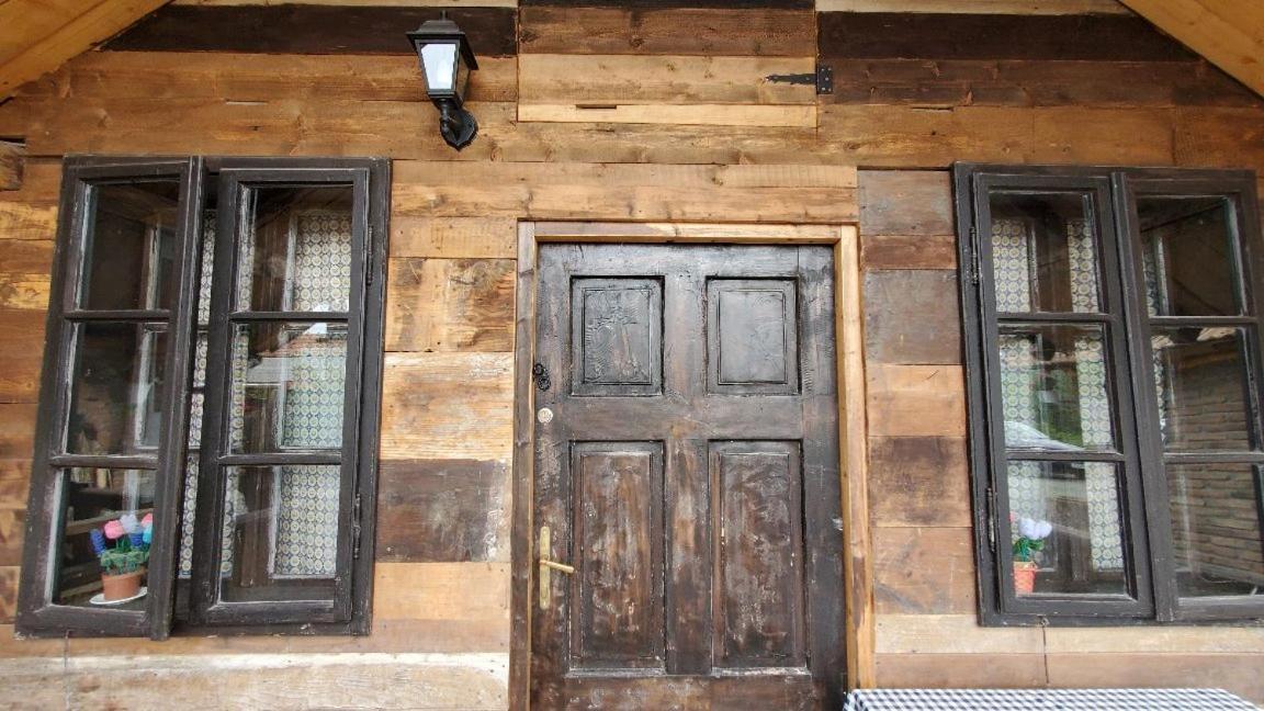Casa Rustic Feher & Fekete Vendeghazak Совата Экстерьер фото