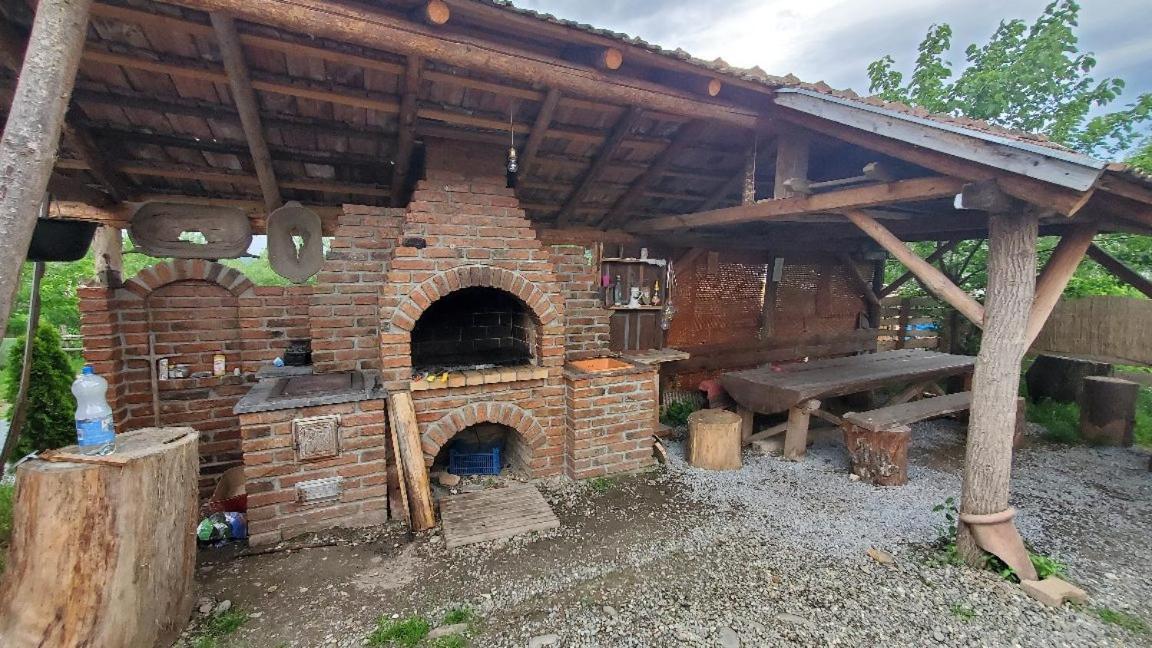 Casa Rustic Feher & Fekete Vendeghazak Совата Экстерьер фото