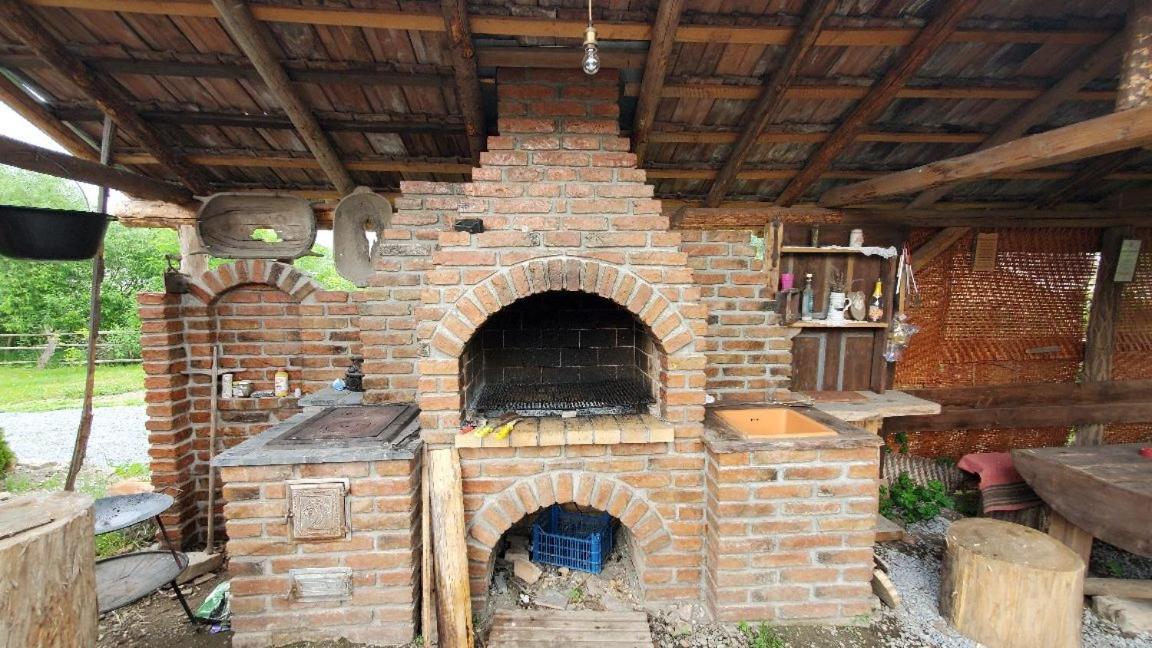 Casa Rustic Feher & Fekete Vendeghazak Совата Экстерьер фото