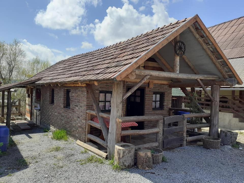 Casa Rustic Feher & Fekete Vendeghazak Совата Экстерьер фото