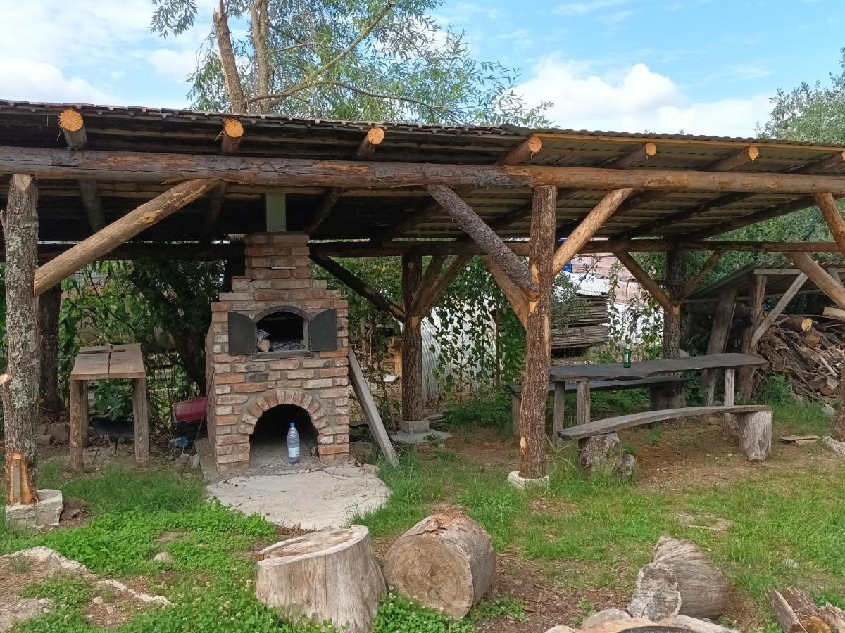 Casa Rustic Feher & Fekete Vendeghazak Совата Экстерьер фото