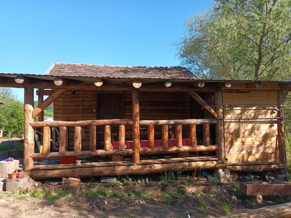 Casa Rustic Feher & Fekete Vendeghazak Совата Экстерьер фото