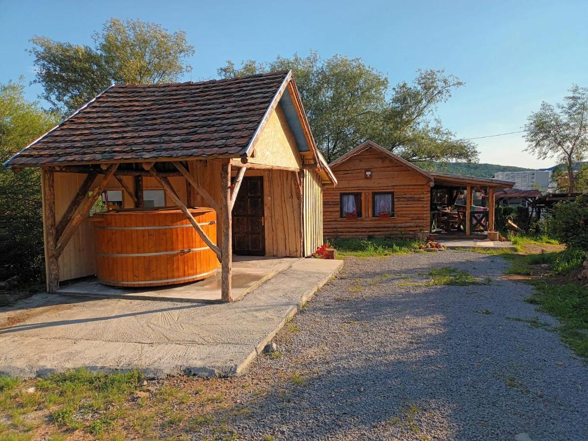Casa Rustic Feher & Fekete Vendeghazak Совата Экстерьер фото